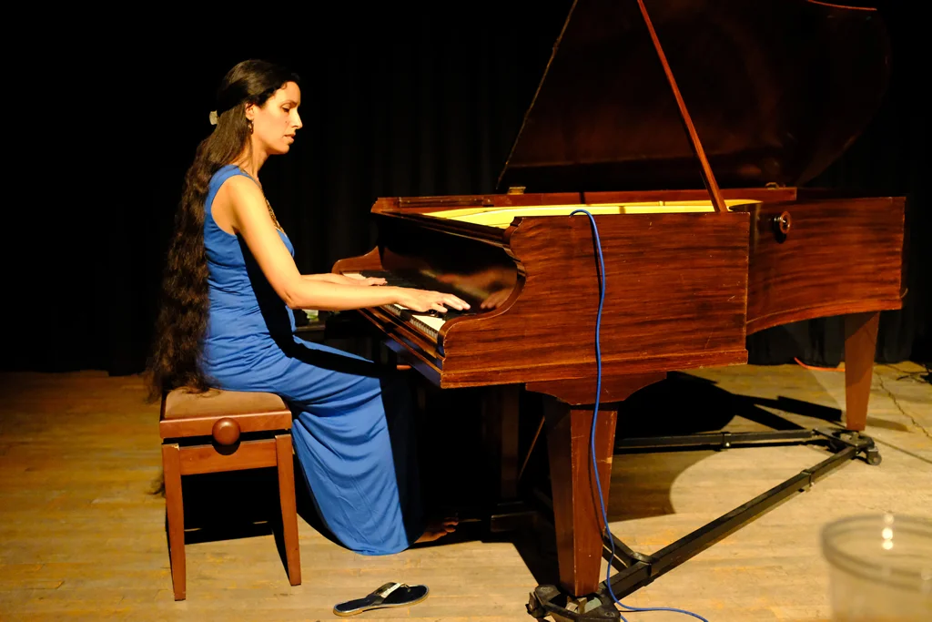 Zoe Rahman